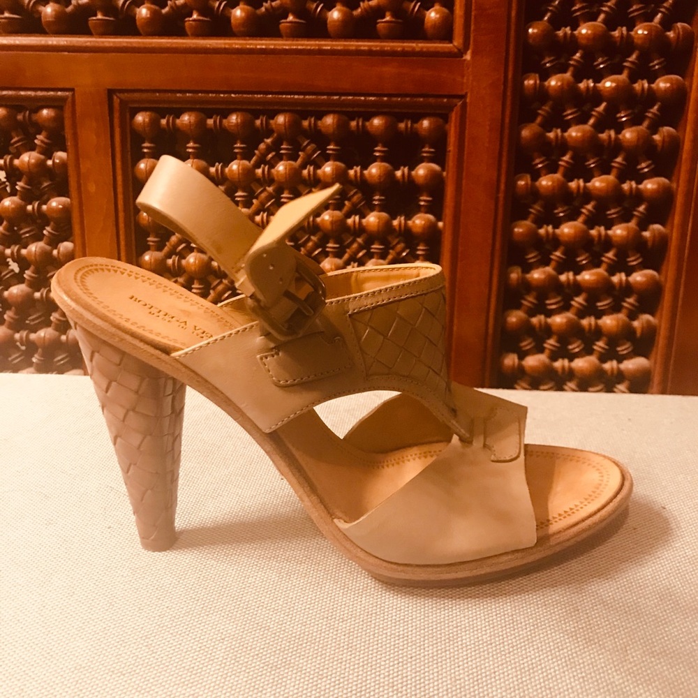 Bottega Veneta slingback sandal with woven heel